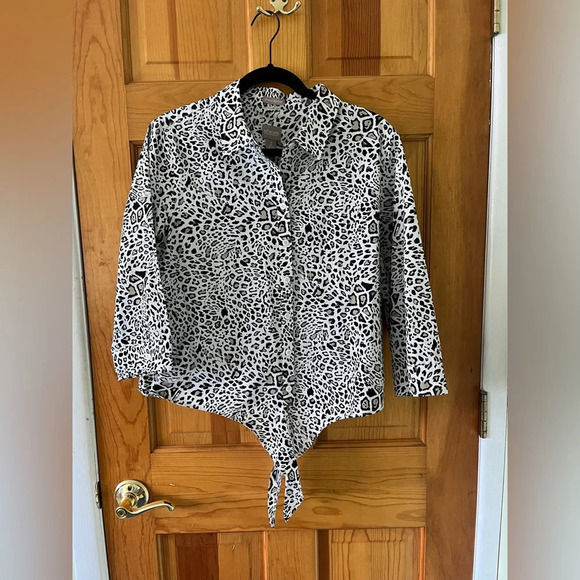 Chicos Leopard Print Tie Front Wrinkle Resistant Blouse-size 2 100 % Cotton NWOT - Picture 2 of 12